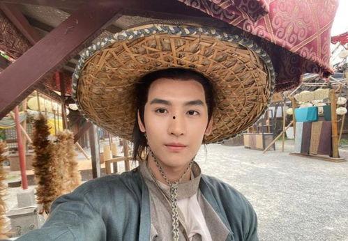 黄俊捷爆料最新新闻视频,揭秘视频背后的惊人真相